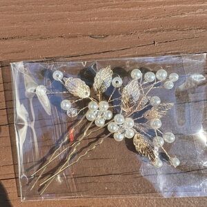 set of hair pins - bought for wedding but did not use!